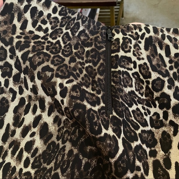Alice + Olivia Leopard Print Mini Skirt in Brown and Cream - Picture 6 of 12